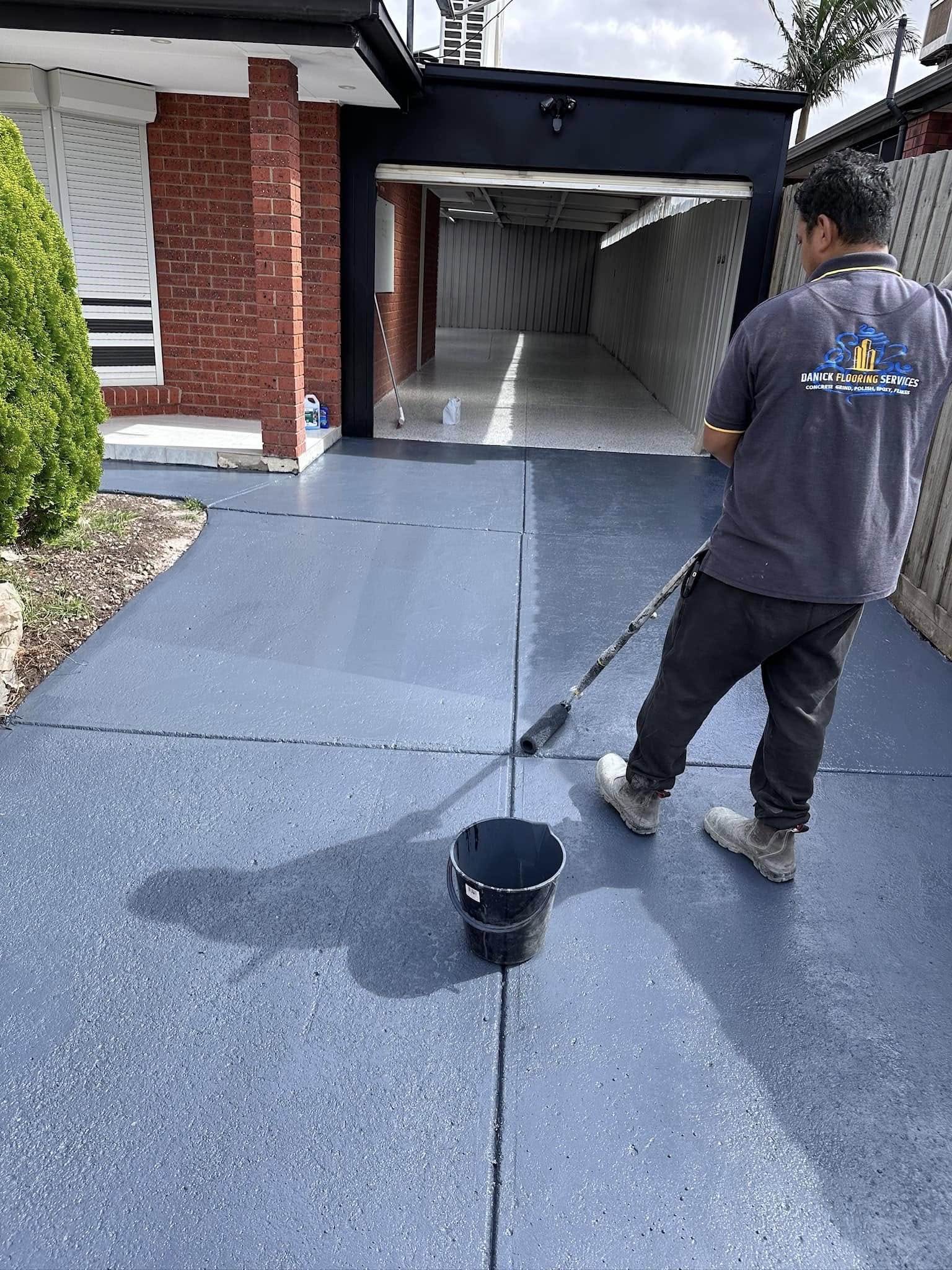 Residential Driveway Concrete Polishing Melbourne - Home Driveway Polished Concrete